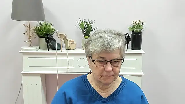 IrisDream online show from January 19, 7:01 am