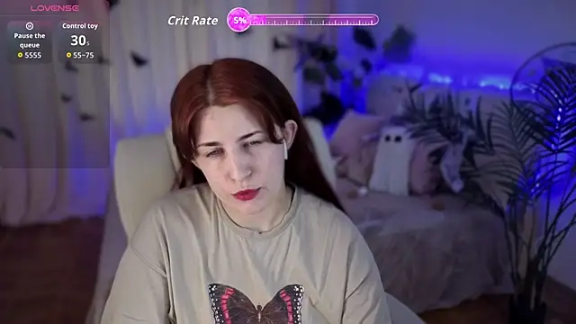 FoxyRayy online show from October 21, 1:23 pm