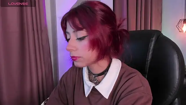 cloe  palmer online show from March 13, 11:51 am