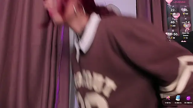 Snapshot of cloe__palmer chatting on March 13, 2:55 pm cloe palmer online show from March 13, 2:55 pm