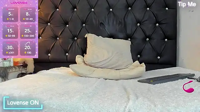 AllisonsweetZ online show from January 21, 11:13 pm