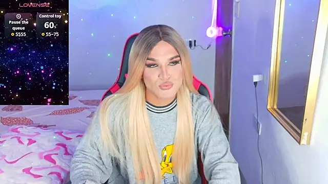 AllisonsweetZ online show from October 13, 1:55 pm