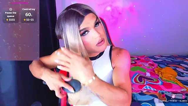 Snapshot of AllisonsweetZ chatting on February 18, 4:25 pm AllisonsweetZ online show from February 18, 4:25 pm