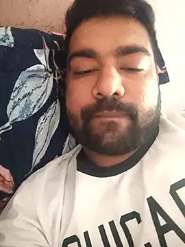 Snapshot of L9vefromAkhil chatting on January 11, 6:18 am L9vefromAkhil online show from January 11, 6:18 am