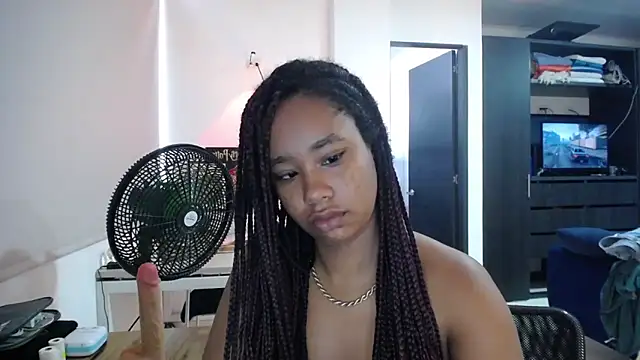 Snapshot of diabla_sexyboobs chatting on April 24, 1:46 pm diabla sexyboobs online show from April 24, 1:46 pm