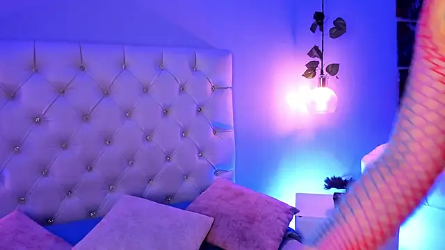 ZoeHarris online show from September 29, 12:10 pm