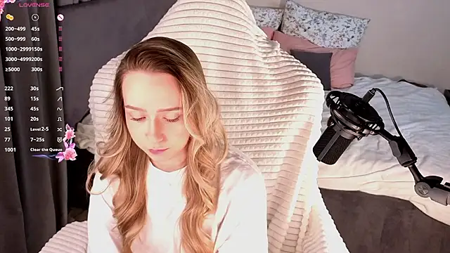 HollisBeckett online show from February 28, 3:07 am