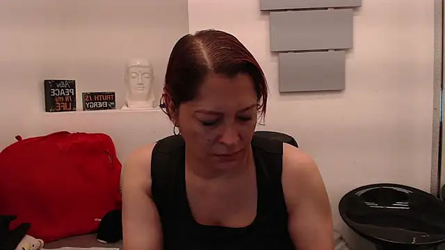Snapshot of eva_twiss chatting on May 5, 12:46 pm eva twiss online show from May 5, 12:46 pm