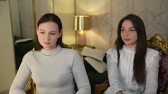 Snapshot of Alisa054 chatting on September 17, 6:59 am Alisa054 online show from September 17, 6:59 am