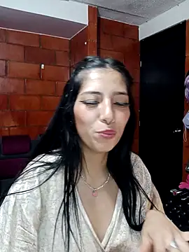 Snapshot of Raven__purple chatting on January 31, 4:14 am Raven  purple online show from January 31, 4:14 am