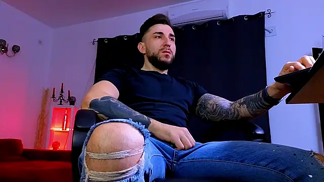 MightyAaron66 online show from February 23, 2:20 am