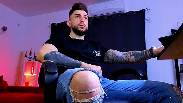 MightyAaron66 online show from March 13, 3:24 am