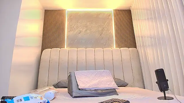 kata hazel online show from February 27, 7:14 pm