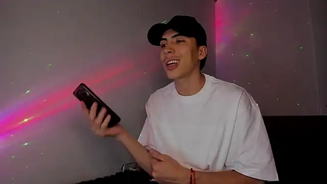 HeellBoy  online show from May 29, 2:42 am