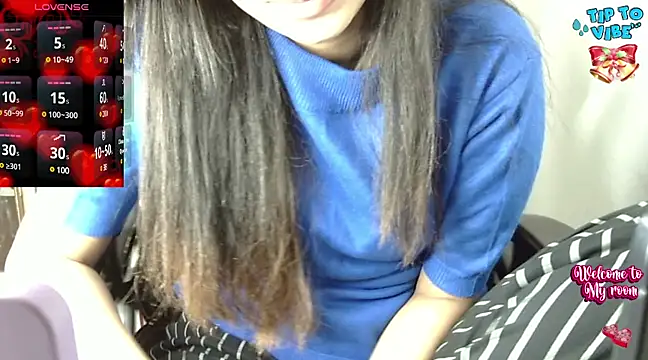 Barbie-Queen2 online show from December 8, 11:40 pm