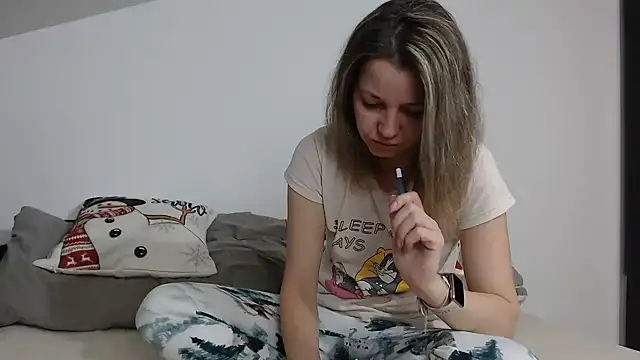 Snapshot of SweetMaddy888 chatting on December 11, 4:07 am SweetMaddy888 online show from December 11, 4:07 am