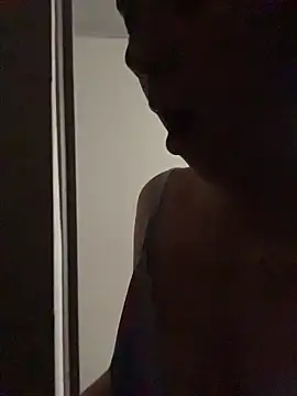 karla nill online show from April 7, 7:14 pm