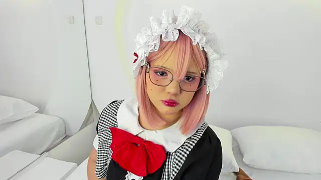 NanaOsaky online show from February 6, 12:26 pm