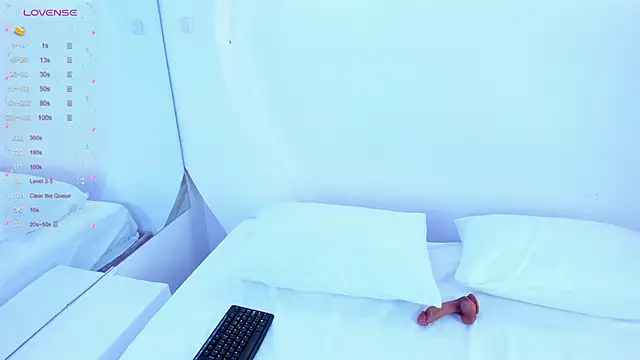 NanaOsaky online show from February 24, 12:26 pm