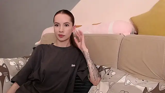 AmbrielHailey online show from July 3, 10:49 pm