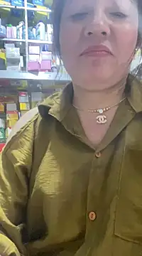 Snapshot of Cesywet chatting on February 12, 1:27 pm Cesywet online show from February 12, 1:27 pm