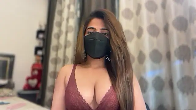 Hotty-Sana online show from April 10, 6:01 pm