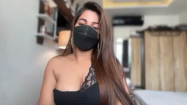 Snapshot of Hotty-Sana chatting on April 24, 4:59 am Hotty-Sana online show from April 24, 4:59 am