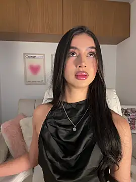 Snapshot of maddy_bronw_ chatting on May 16, 11:57 pm maddy bronw online show from May 16, 11:57 pm