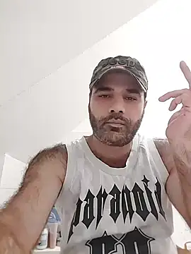 Snapshot of Jado_Oo chatting on August 6, 9:06 pm Jado Oo online show from August 6, 9:06 pm