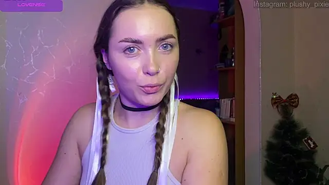 plushy pixie online show from December 2, 2:20 am