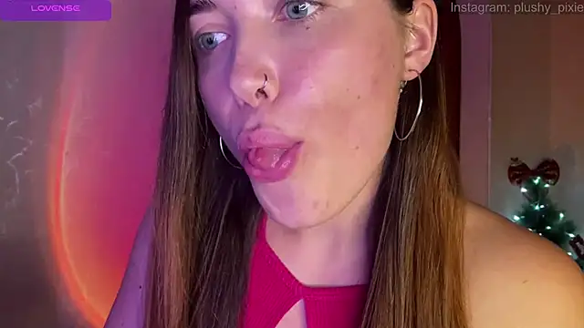 plushy pixie online show from December 7, 6:15 pm