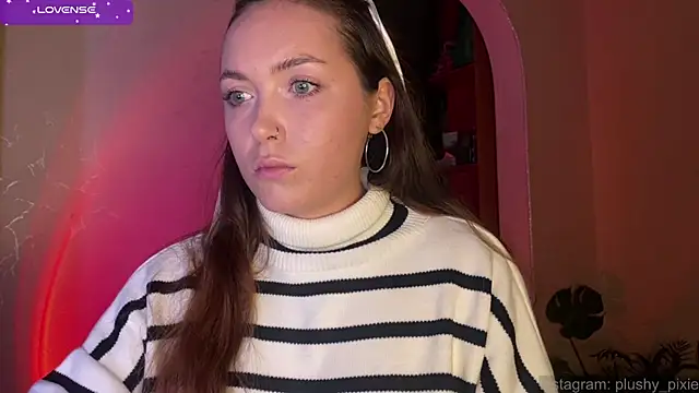 plushy pixie online show from January 6, 6:10 pm