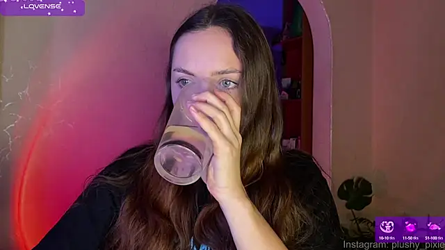 plushy pixie online show from January 10, 8:59 pm