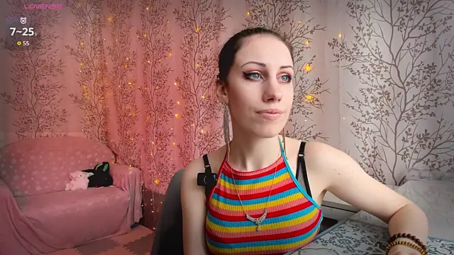 Snapshot of Mary0Lou chatting on February 20, 6:26 am Mary0Lou online show from February 20, 6:26 am