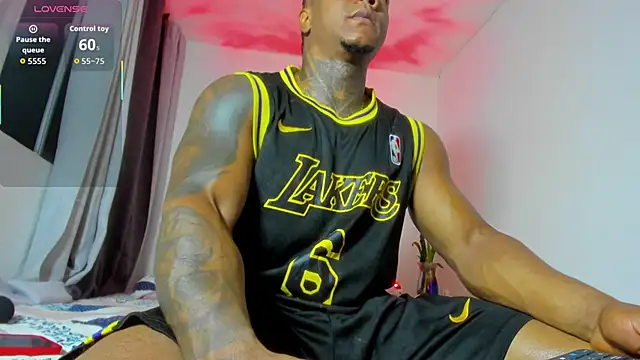 ronnie 7777 online show from December 3, 2:19 am