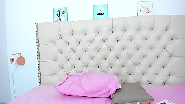 Kim Eli online show from January 13, 7:42 pm