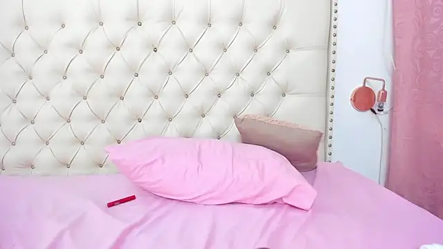 Kim Eli online show from February 8, 1:54 am