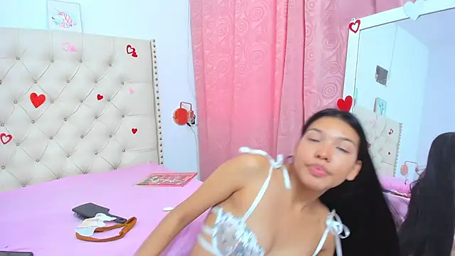 Kim Eli online show from February 14, 8:05 pm