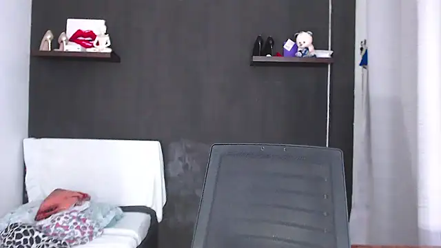 SusanLeroy online show from March 29, 10:04 am