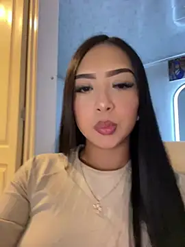SOPHIACANDY19  online show from August 1, 11:58 pm