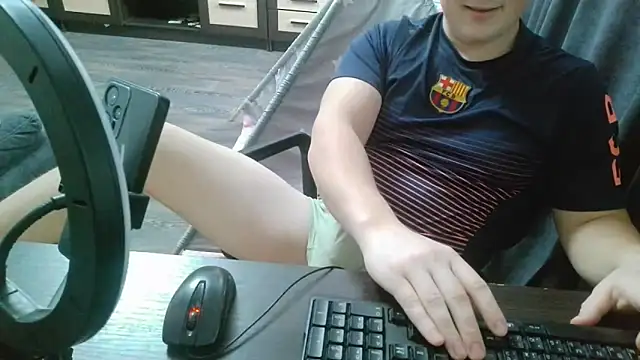 Snapshot of gamblingbum chatting on February 28, 1:01 pm gamblingbum online show from February 28, 1:01 pm