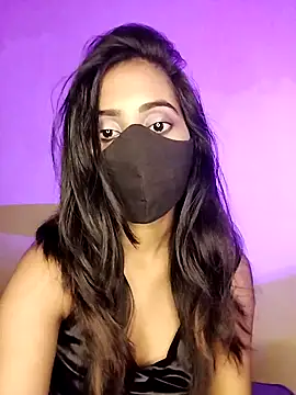 Snapshot of Sexy_eye-19 chatting on December 5, 8:33 am Sexy eye-19 online show from December 5, 8:33 am