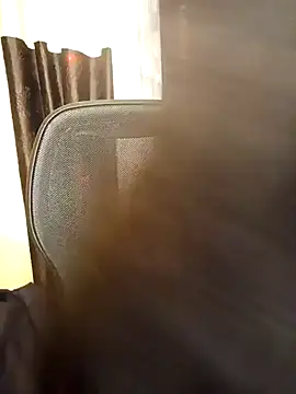 Snapshot of Sexy_eye-19 chatting on February 25, 12:24 pm Sexy eye-19 online show from February 25, 12:24 pm