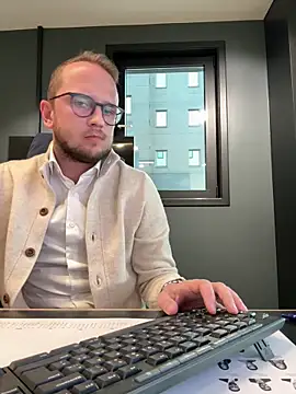thehornyguy97 online show from May 9, 11:15 am