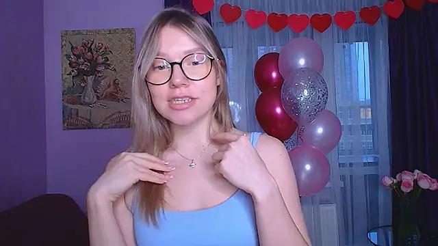 Snapshot of TaylorBre chatting on March 12, 3:07 pm TaylorBre online show from March 12, 3:07 pm