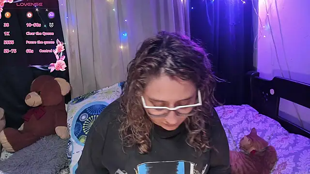 AnnieBigBoobs online show from March 21, 12:40 am