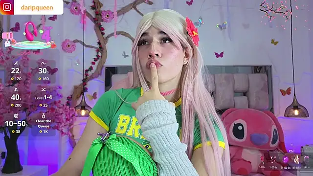 DaripQueen online show from April 9, 2:44 pm