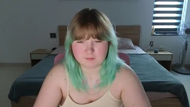 ChimberWol online show from April 3, 11:58 pm