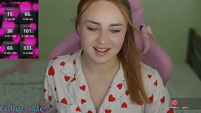 Snapshot of LovelyBell chatting on September 23, 1:47 pm LovelyBell online show from September 23, 1:47 pm