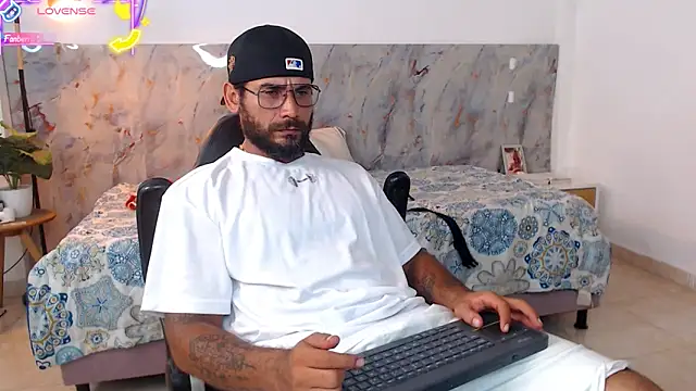 hanz col online show from January 14, 2:39 am